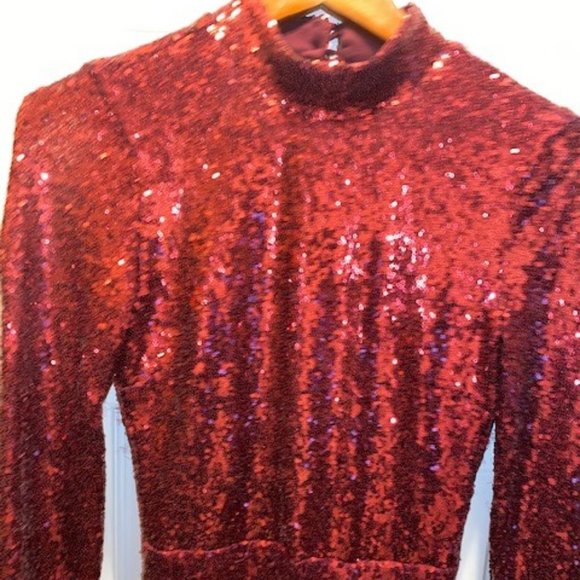 RED SEQUIN EVENING GOWN SIZE 7/8 - Picture 3 of 8